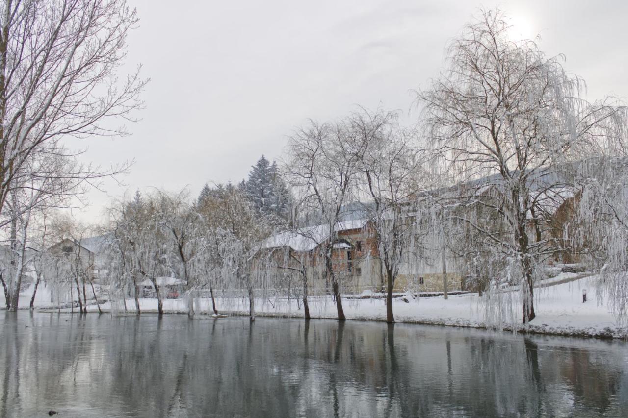 Gacka Idila Apartment Otočac Exterior foto